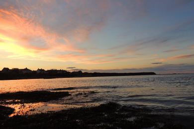 Sandee - Beadnell Bay Beach