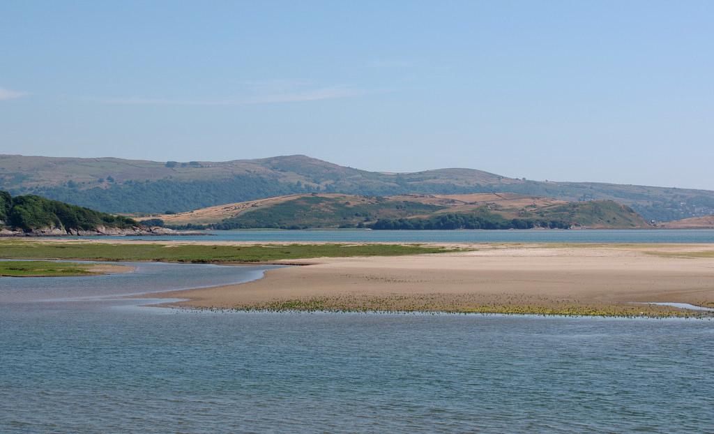 Sandee - Cemaes Traeth Bach Beach