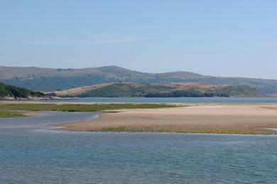 Sandee Cemaes Traeth Bach Beach Photo