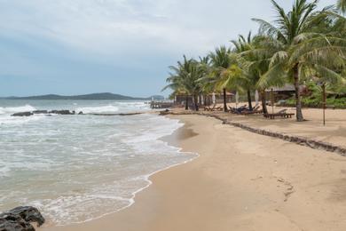 Sandee Thom Beach