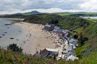 Sandee Porth Dinllaen Beach