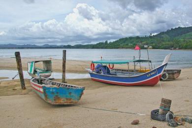 Sandee Pasir Tengkorak Beach Photo