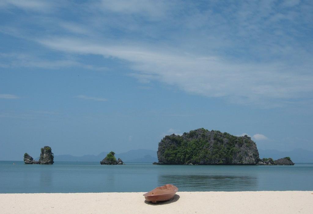 Sandee Tanjung Rhu Beach Photo