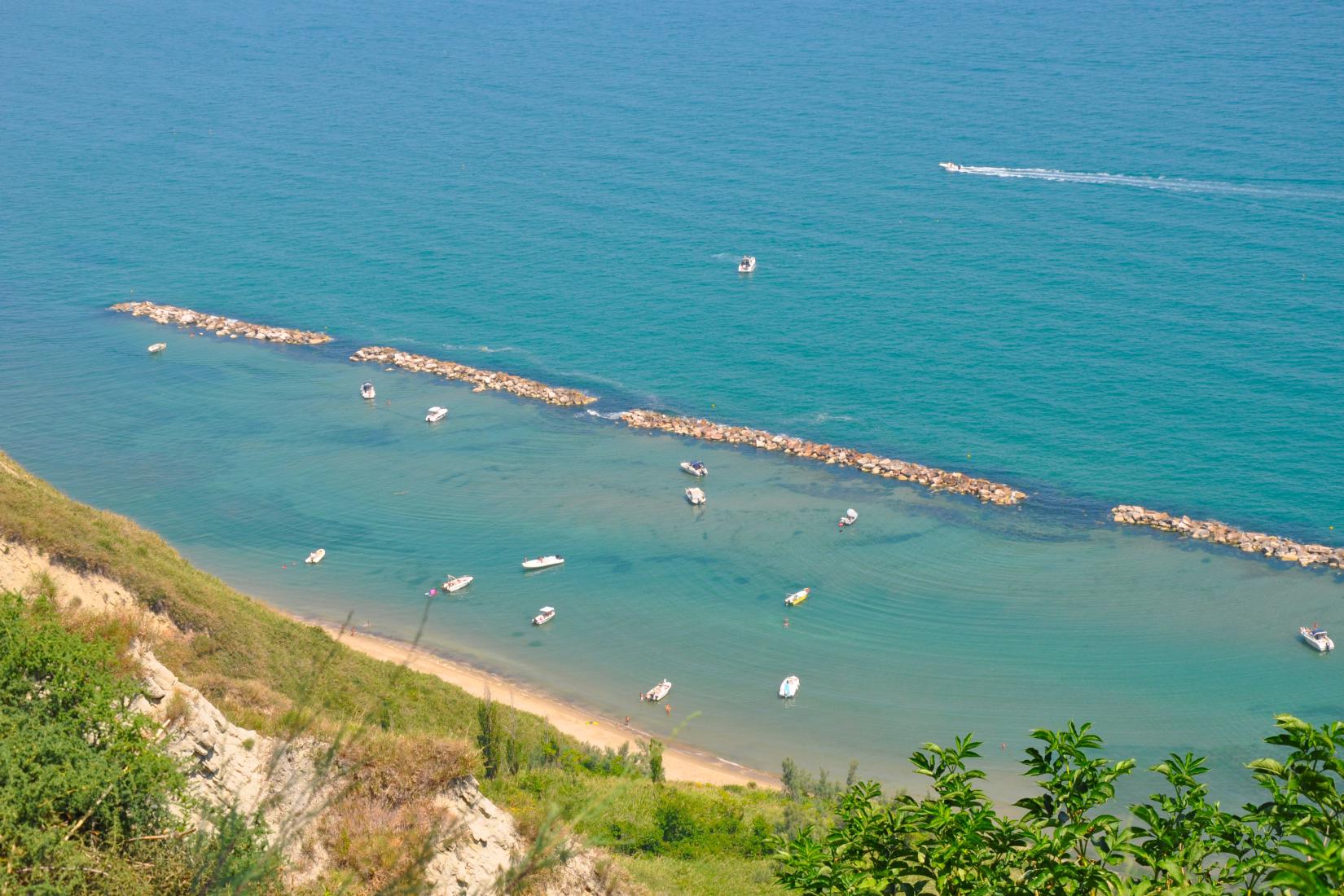 Sandee - Spiaggia Di Fiorenzuola Di Focara