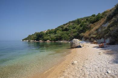 Sandee Marathias Beach