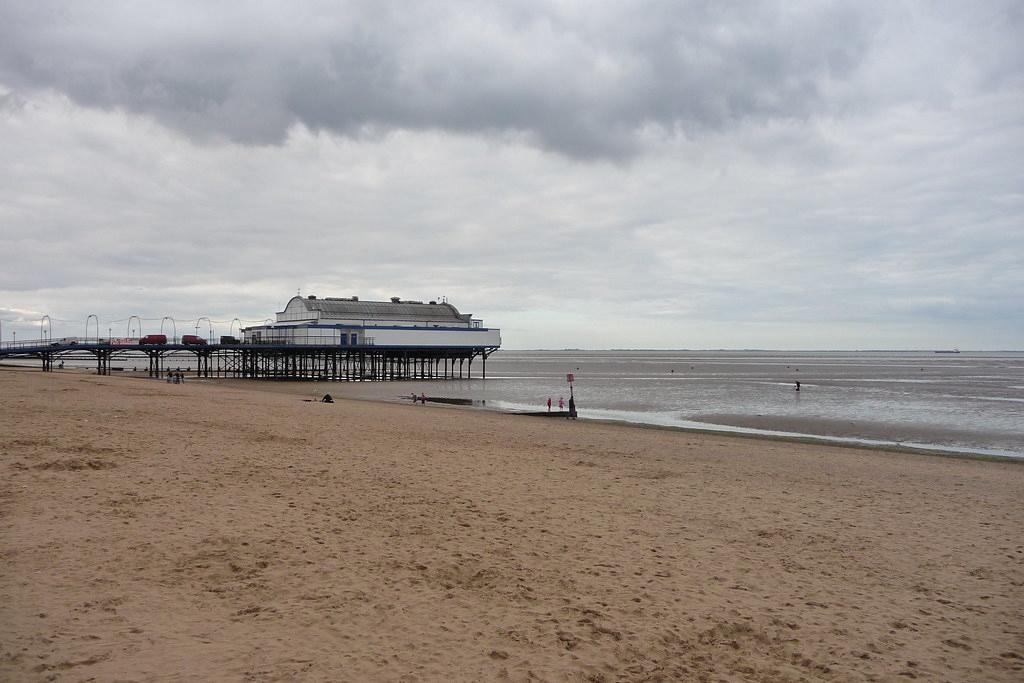 Sandee - Cleethorpes Beach