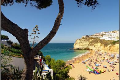 Sandee - Praia De Carvoeiro