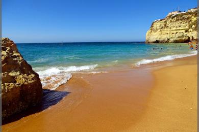 Sandee - Praia De Carvoeiro