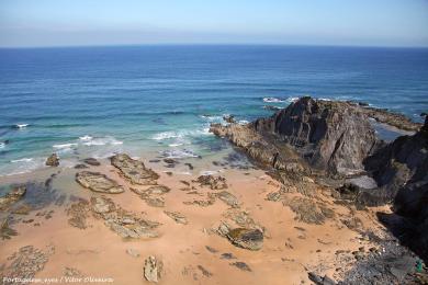 Sandee - Praia Do Vale Dos Homens