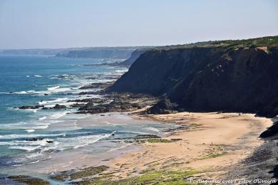 Sandee - Praia Do Vale Dos Homens