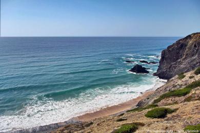 Sandee - Praia Do Vale Dos Homens