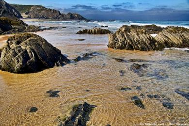 Sandee - Praia Do Vale Dos Homens