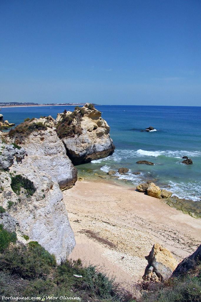 Sandee - Praia Dos Beijinhos