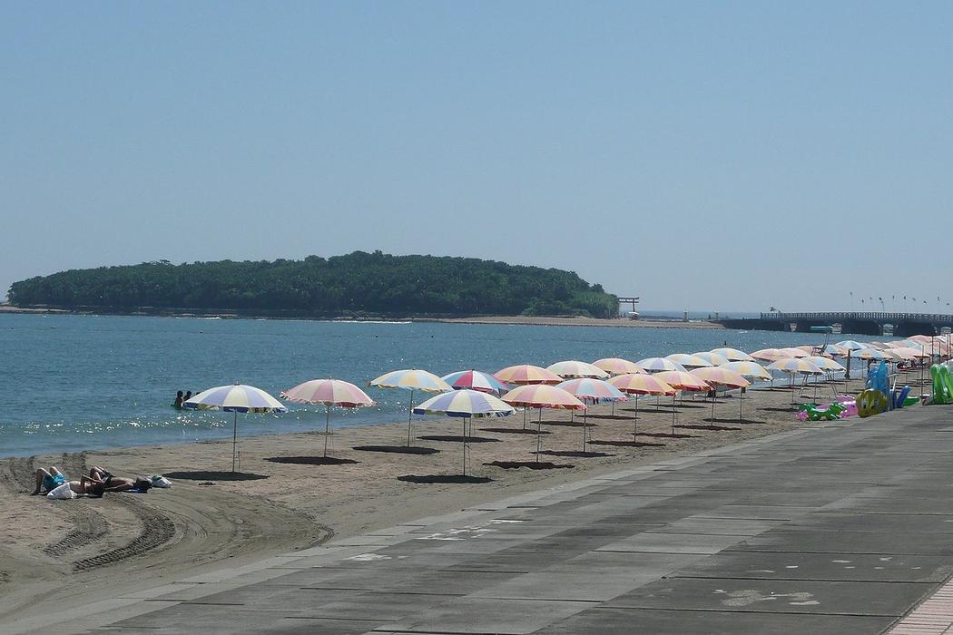 Sandee Aoshima Beach Photo