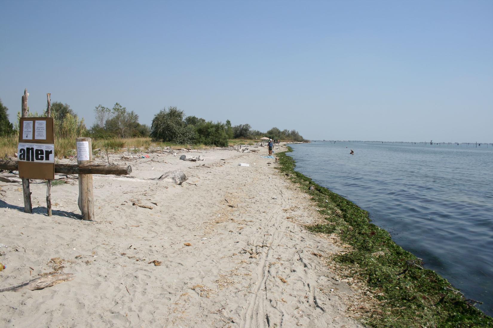 Sandee - Spiaggia Naturista