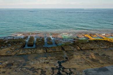 Sandee Fond Ghadir Beach Photo