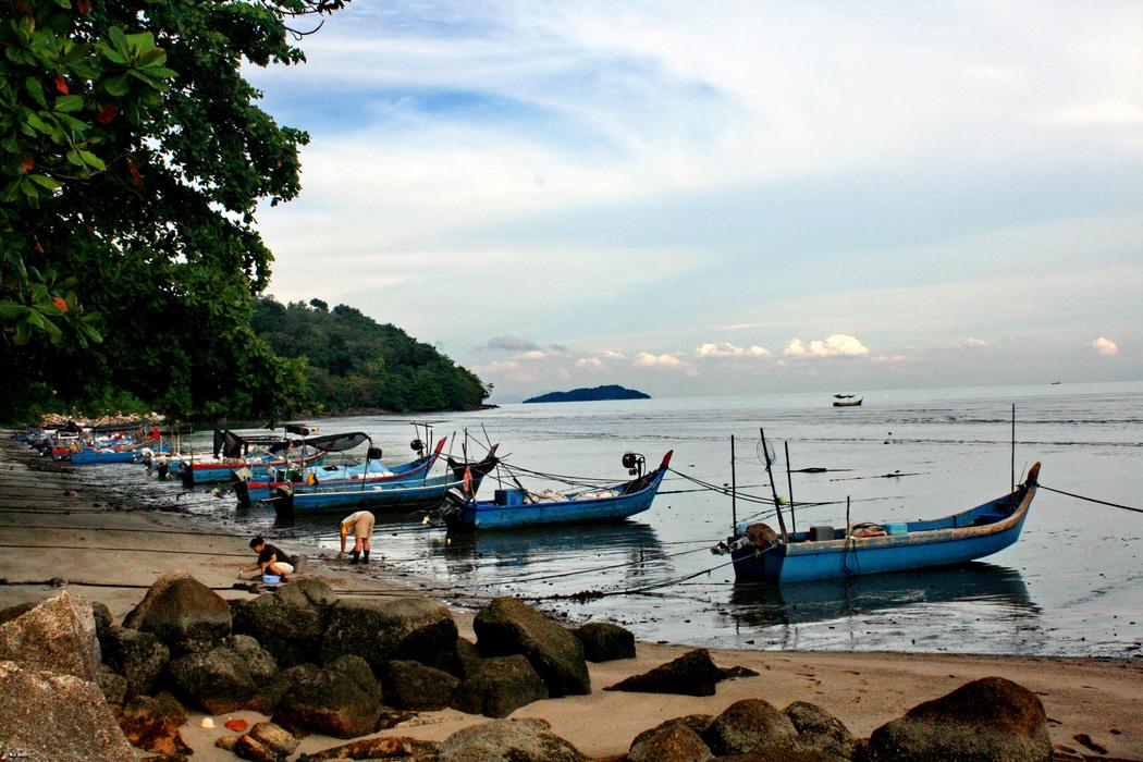 Sandee Gertak Sanggul Beach Photo