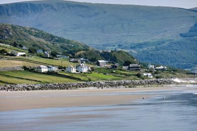 Sandee Dyffryn Beach Photo