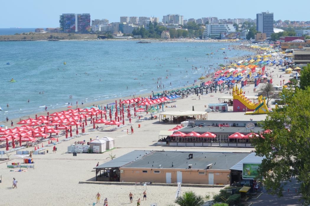 Sandee Mamaia North Beach