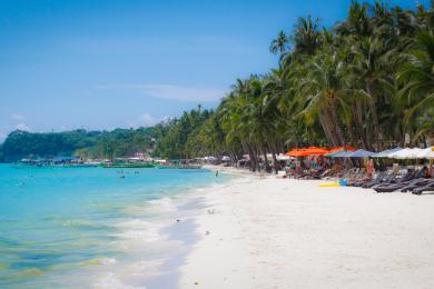 Sandee Adelfa's Beach
