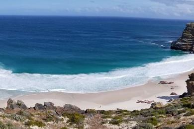Sandee Dias Beach