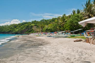 Sandee White Sand Beach Photo