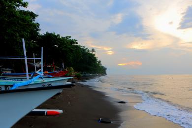 Sandee Lovina Beach Photo