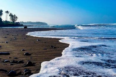 Sandee Balian Beach