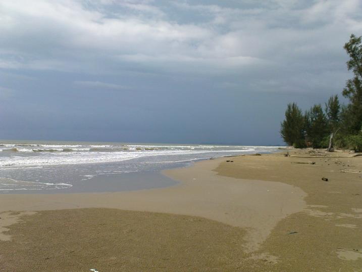 Sandee - Bakam Beach