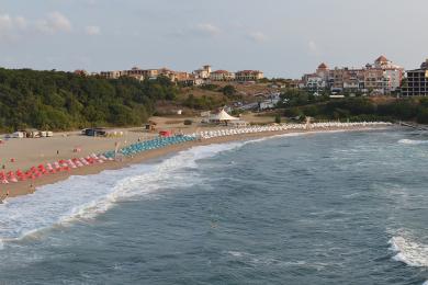 Sandee Butamyata Beach Photo