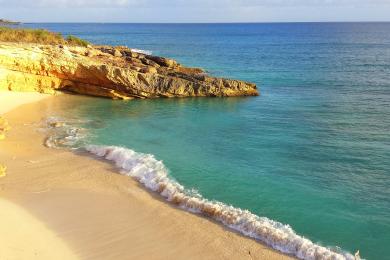 Sandee Cupecoy Bay Beach