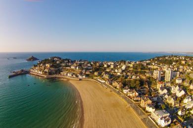 Sandee Plage De Val Andre A Pleneuf-Val-Andre Photo