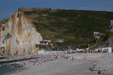 Sandee Plage Des Petites Dalles Photo