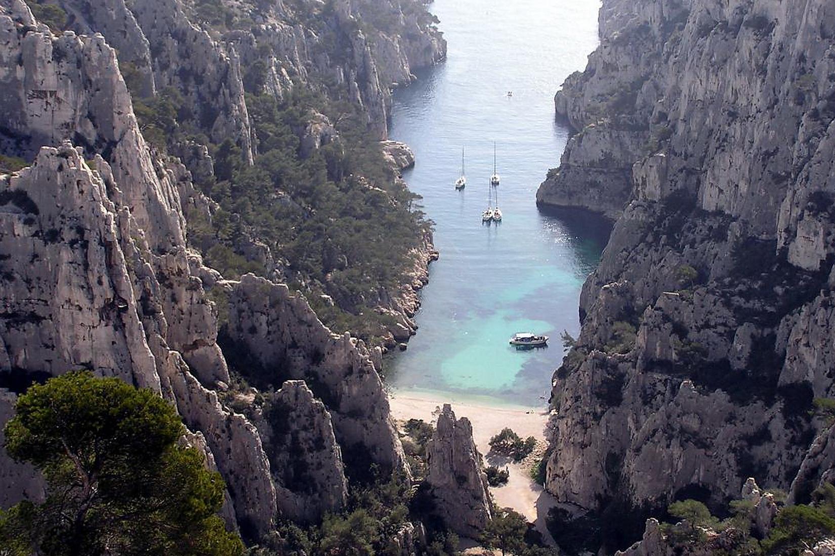 Sandee - Calanque En Vau A Marseille