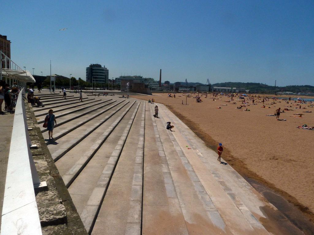 Sandee - Playa De Poniente