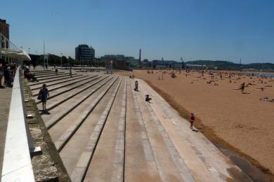 Sandee - Playa De Poniente