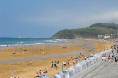 Sandee - Playa Zarautz