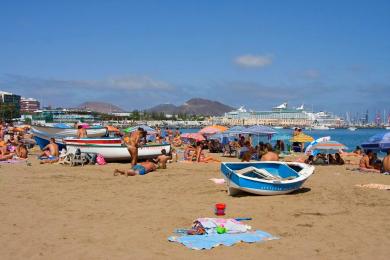 Sandee - Playa De Las Alcaravaneras