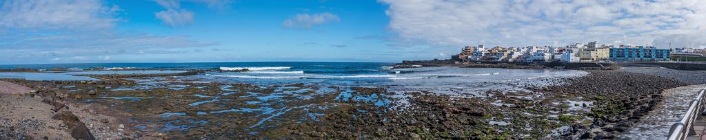 Sandee - Playa El Puertillo