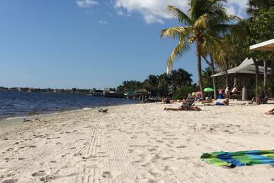 Yacht Club Public Beach