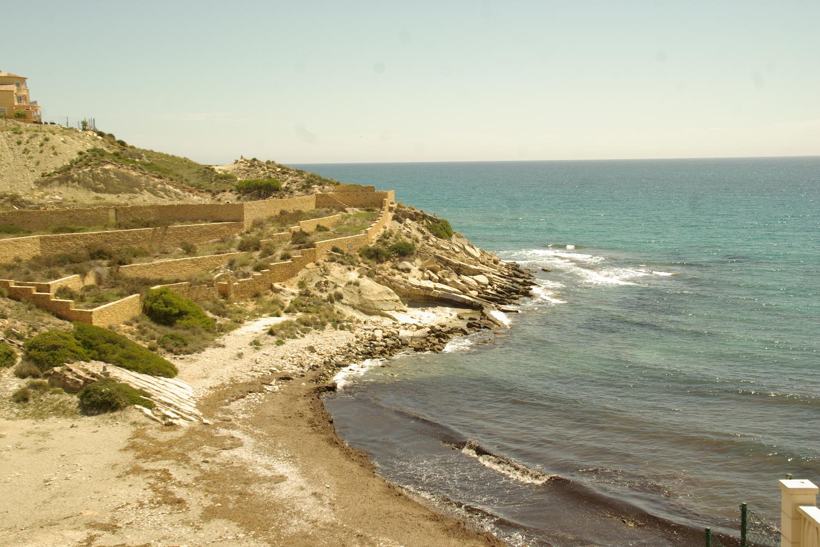 Sandee - Cala Lanuza