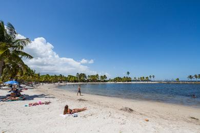 Sandee The Round Beach Photo