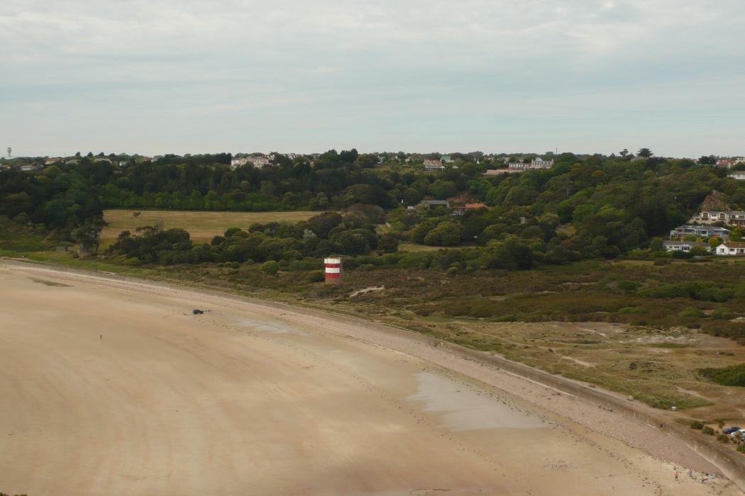 Sandee Ouaisne Beach
