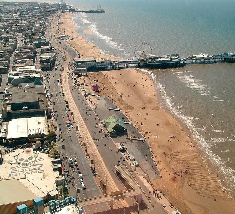 Sandee Blackpool Pleasure Beach Photo