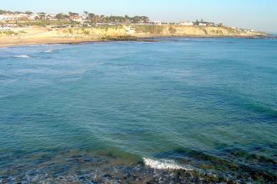 Sandee Estoril Beach Photo