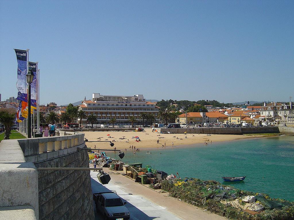 Sandee - Cascais Beach