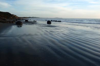 Sandee - Moeraki Boulders Beach