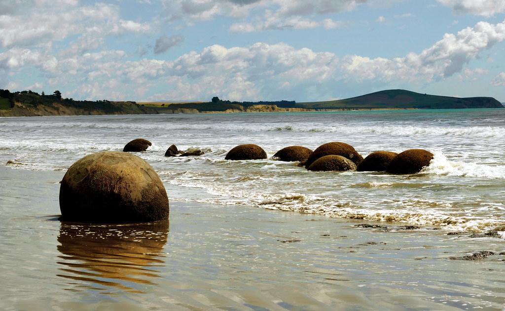 Sandee - Moeraki Boulders Beach