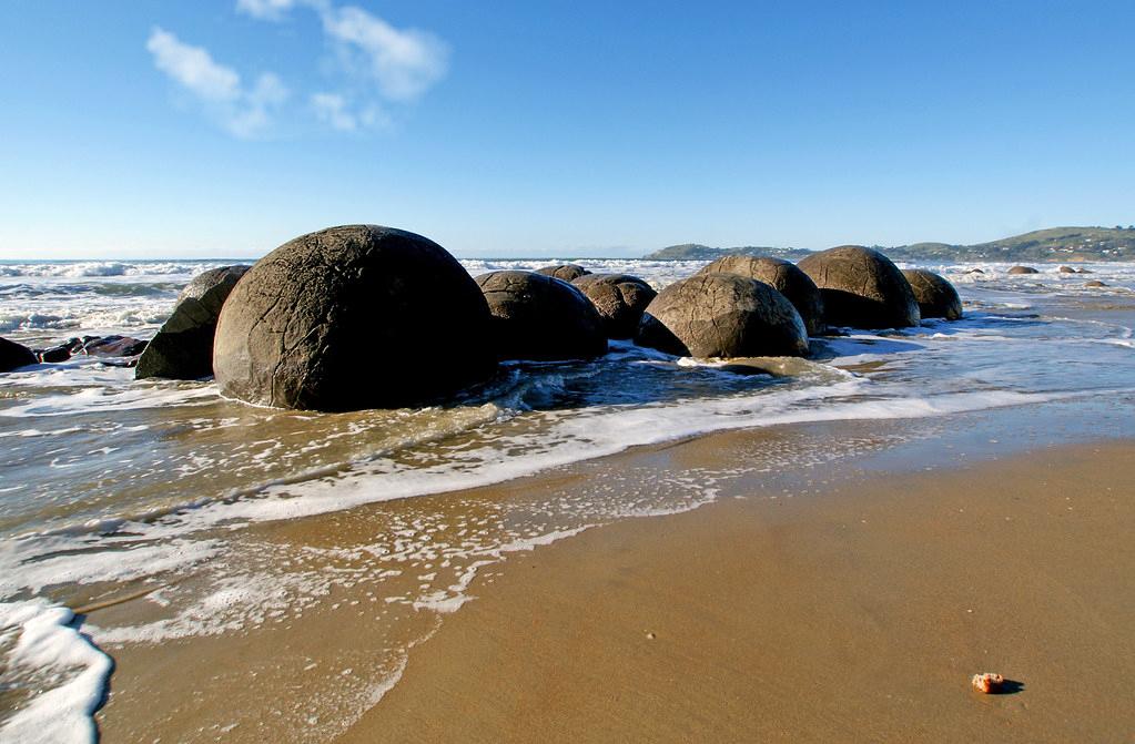 Sandee - Moeraki Boulders Beach