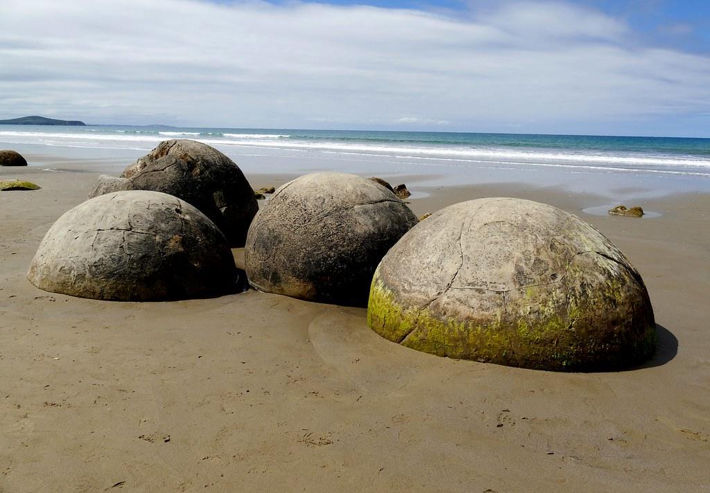 Sandee - Moeraki Boulders Beach